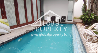 Rumah Asri Cluster Exclusive di Kemang Timur