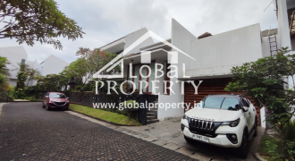 Rumah Cluster Asri di Kemang Timur